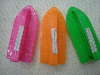 小熨斗刷子 一元日用百货批发中的清洁神器